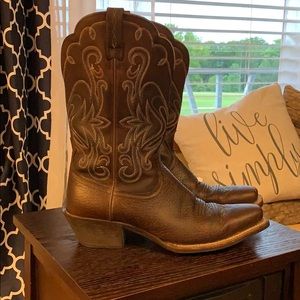 BRAND NEW - Ariat Boots